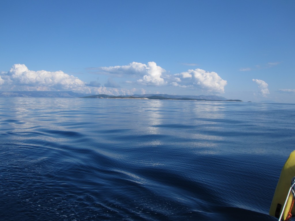 Im Hintergrund Sv Klement und Hvar